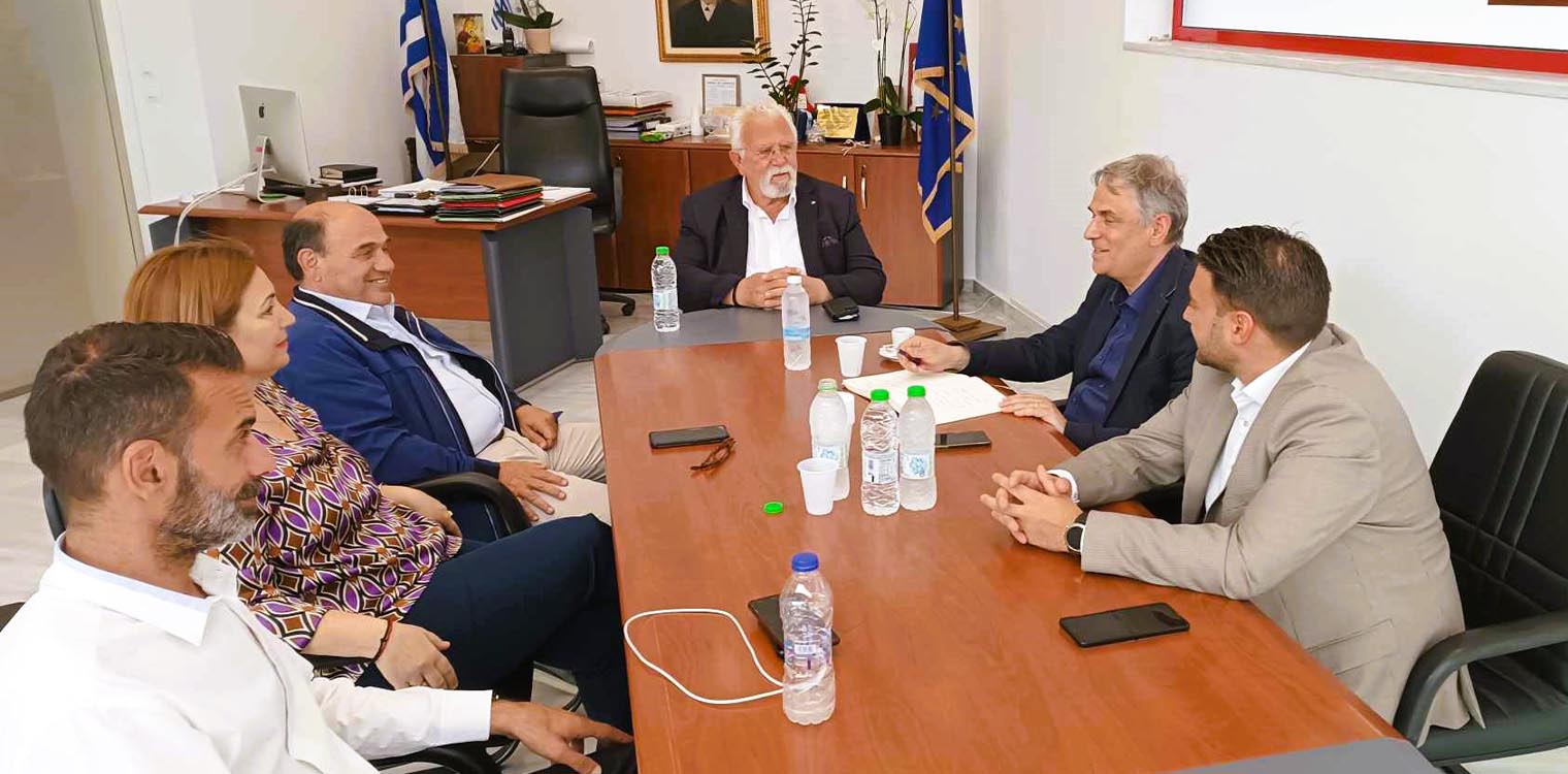 Ο Χρήστος Χριστοδουλόπουλος υποδέχτηκε στο γραφείο του τον πρώην Υπουργό Φίλιππο Σαχινίδη