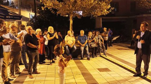 “Ενωμένοι Αλλάζουμε τον Πύργο”: Βροντερό μήνυμα νίκης έδωσε η τοπική κοινωνία και στην πλατεία Ανδριάρα