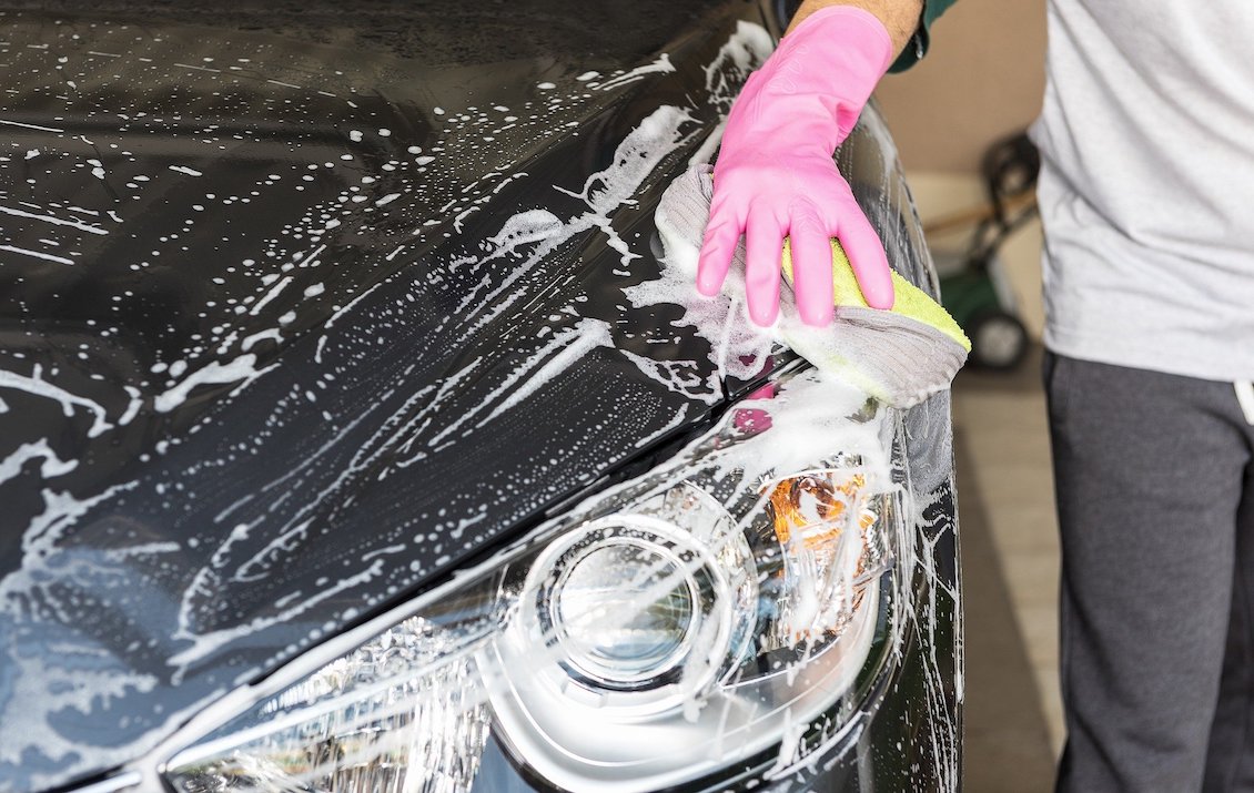 wash a car 1822415 1920