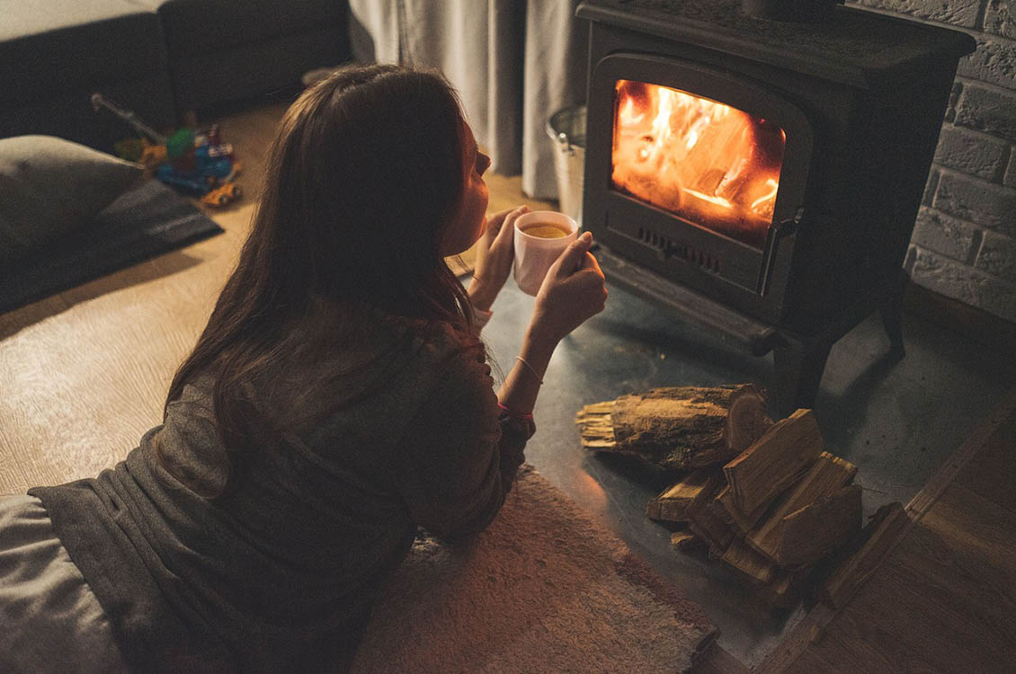 woman fire pixabay