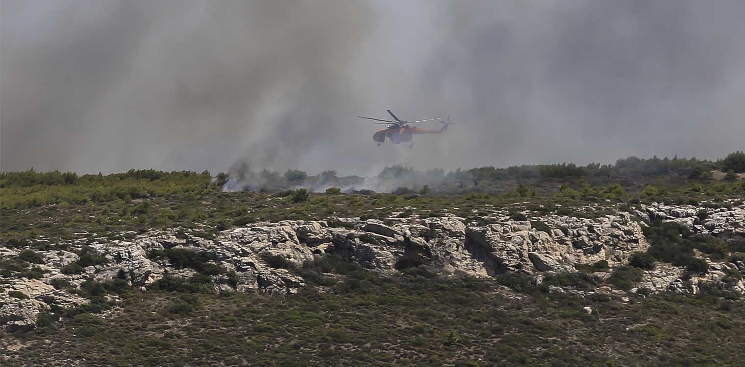 Φωτιά στο Λαύριο: «Βλέπει» εμπρησμό η Πυροσβεστική - Με εντολή Χαρδαλιά έρευνες (upd)