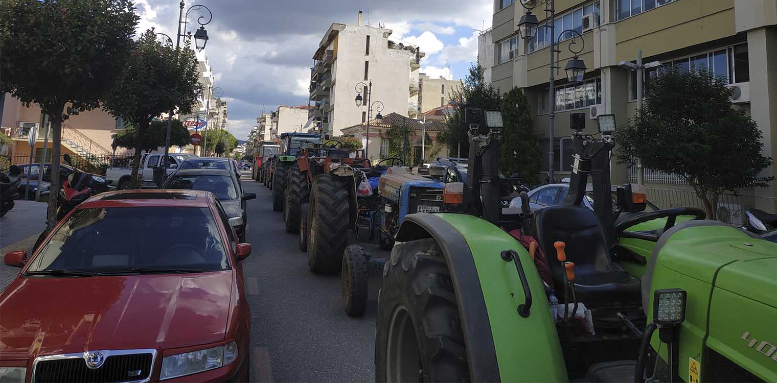 ΟΑΣΗ: Μαχητική συγκέντρωση και πορεία με τρακτέρ και αγροτικά στους κεντρικούς δρόμους του Πύργου