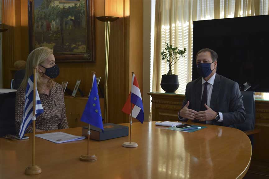 ypourgos ollandi presvira2