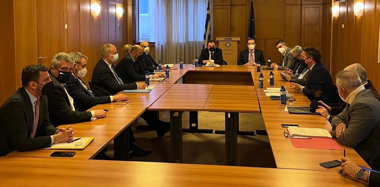 Σύσκεψη με Γεωργαντά για την Κορινθιακή σταφίδα με την συμμετοχή και του Ανδρέα Νικολακόπουλου