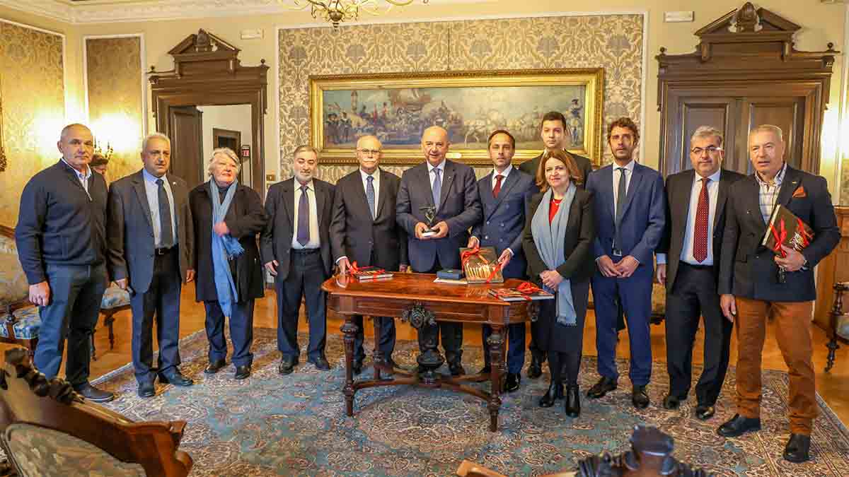 panagiotopoulos OLIO CAPITALE 7