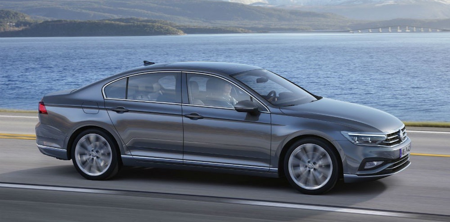 Ντεμπούτο για το ανανεωμένο VW Passat
