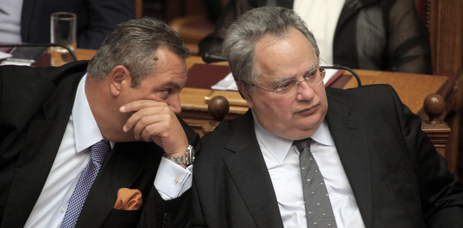 Τα εκβιαστικά sms Καμμένου σε Κοτζιά: "Θα απολογηθείς για τα 24 εκατ. ευρώ... αλήτη. Θα σε τελειώσω"
