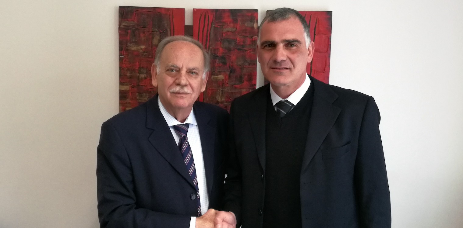 Με Καράμπελα ο Λάκης Αθανασόπουλος!
