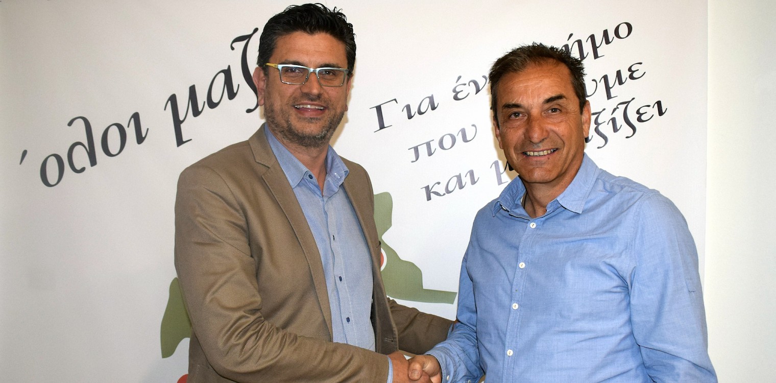 Ο Ηλίας Φωτόπουλος στο πλευρό του Γιάννη Λέντζα