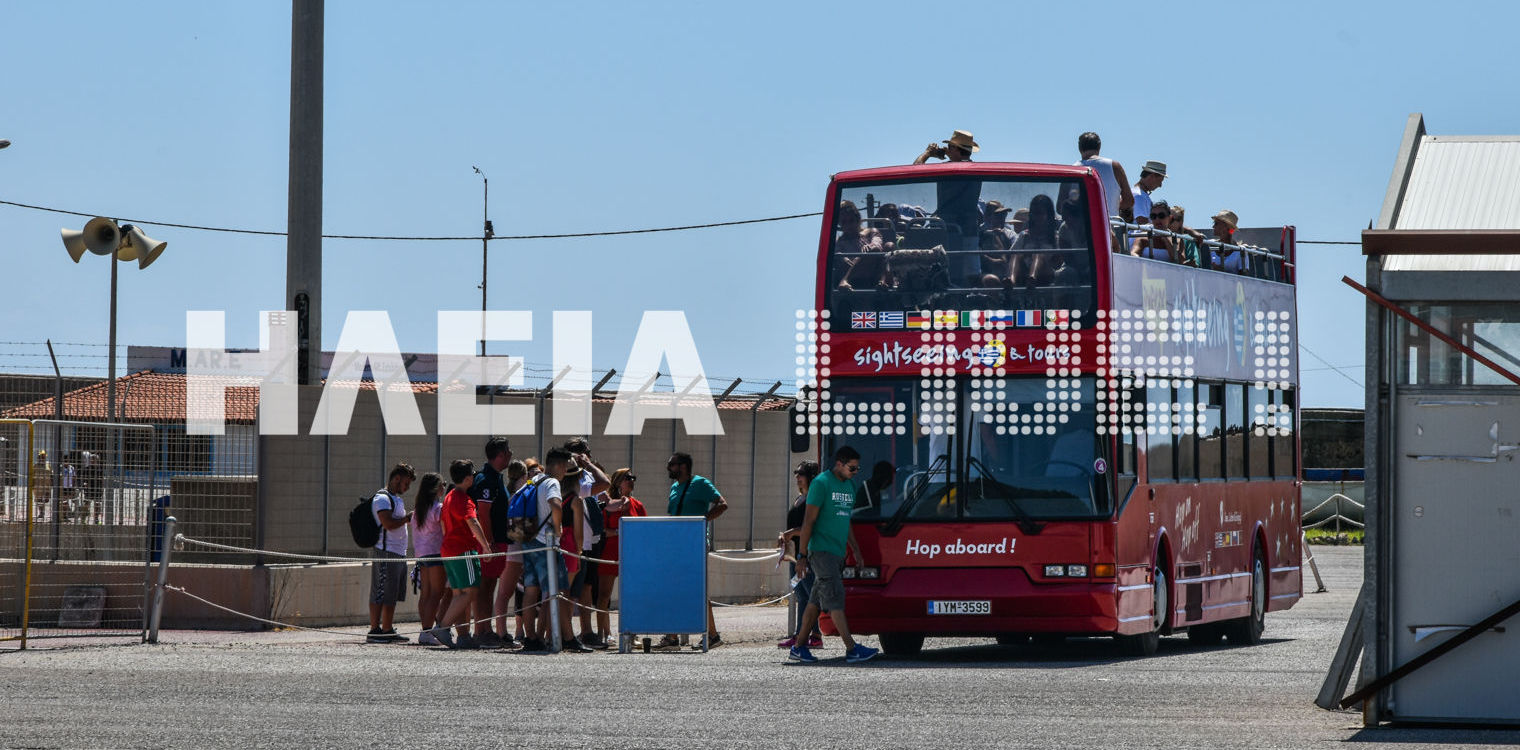 Κατάκολο: Θετική η πρώτη αποτίμηση για το διώροφο ανοικτό λεωφορείο