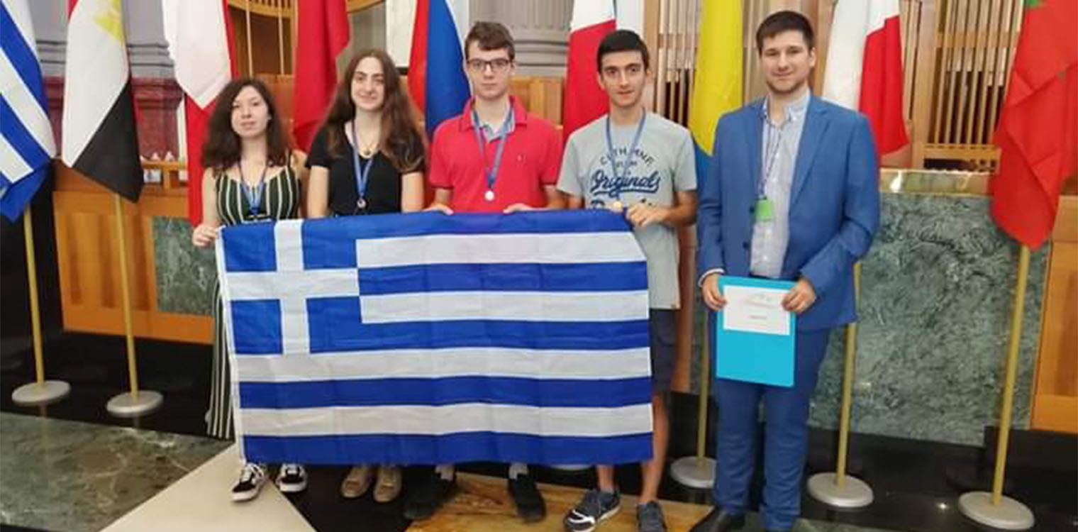 Ο Πυργιώτης Διονύσης Αδαμόπουλος βραβεύτηκε από την υπουργό Παιδείας για τη διακρίση του σε Μαθηματική Ολυμπιάδα