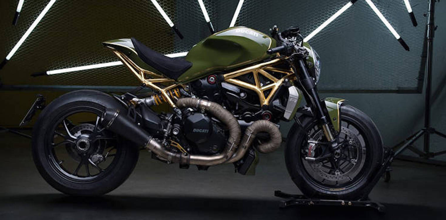 Μια Ducati καστομιά με έμφαση στον χρυσό