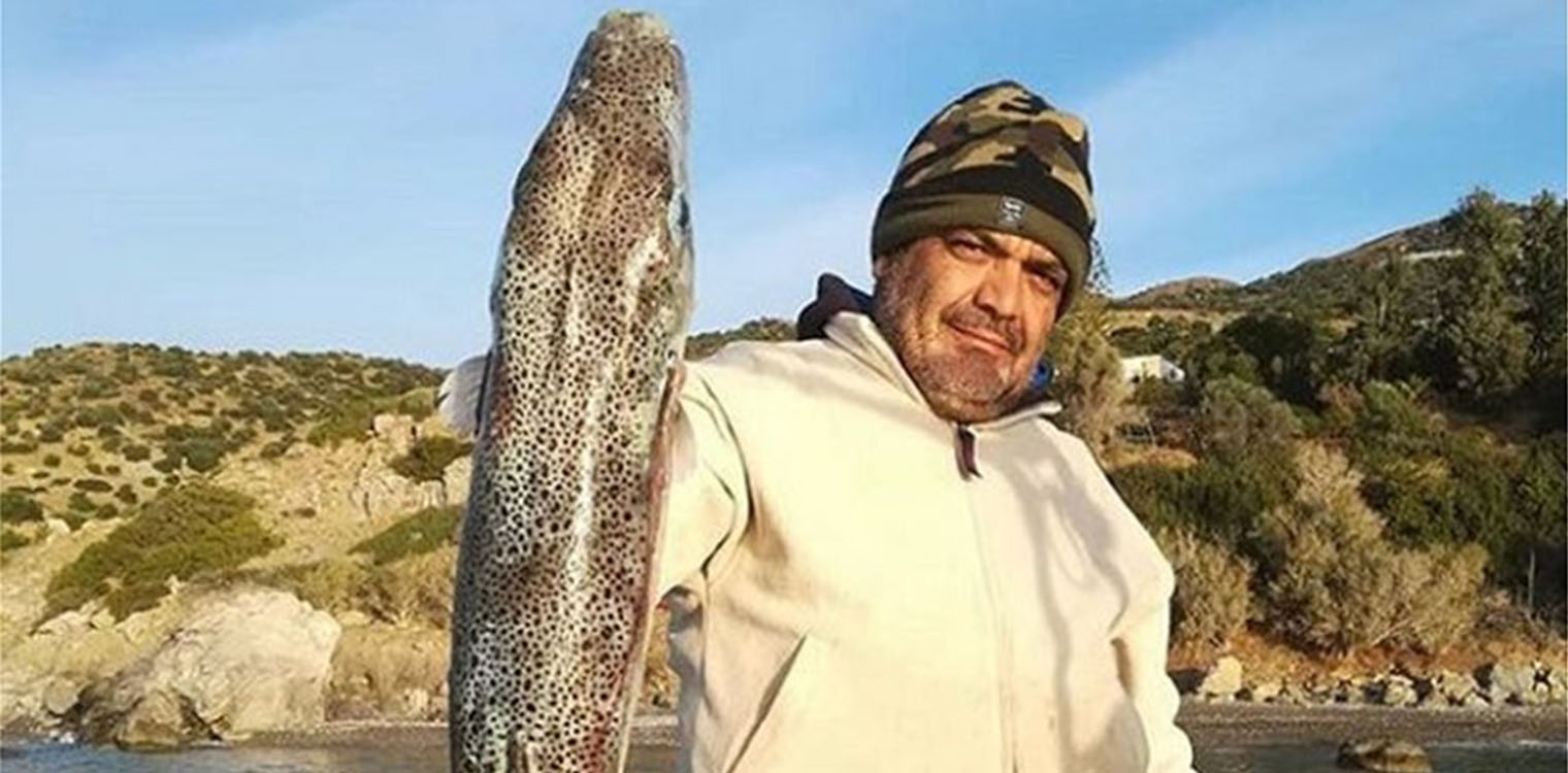 Πελώριος λαγοκέφαλος στα δίχτυα Κρητικού ψαρά
