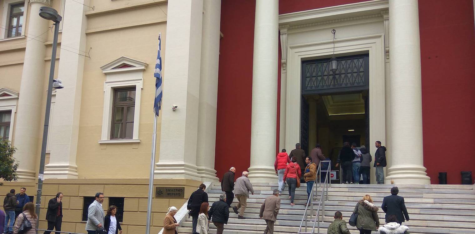 Πάτρα: "Με εγκατέλειψαν, το εγκατέλειψα" - Τι είπε η 27χρονη που άφησε το μωρό της στην ακτή