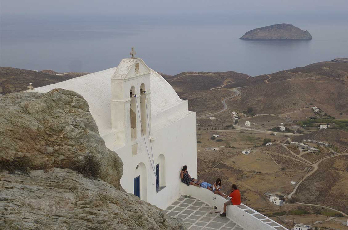 Τέσσερα ελληνικά νησιά στέλνουν μήνυμα αισιοδοξίας και προσκαλούν ταξιδιώτες