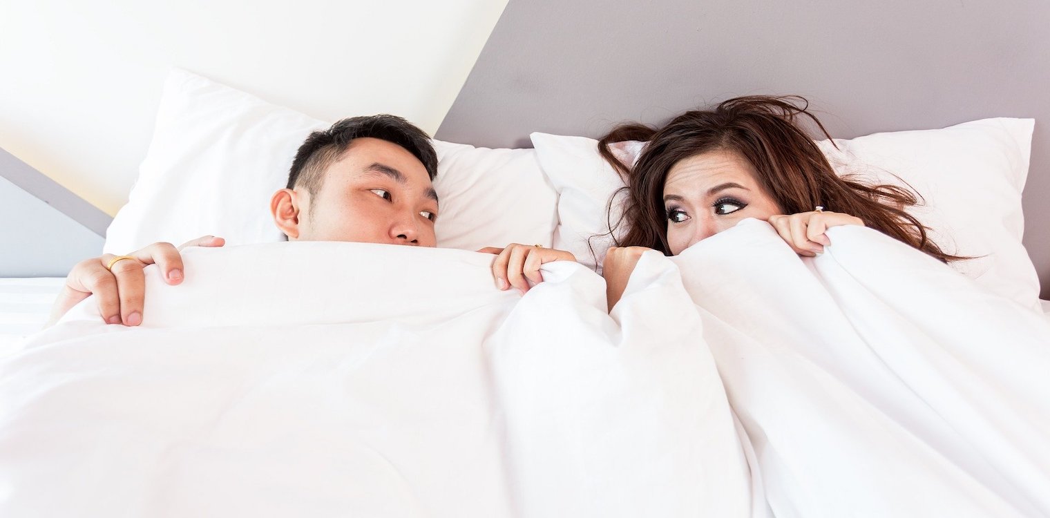 Κορωνοϊός: Είναι επικίνδυνο το…σεξ;