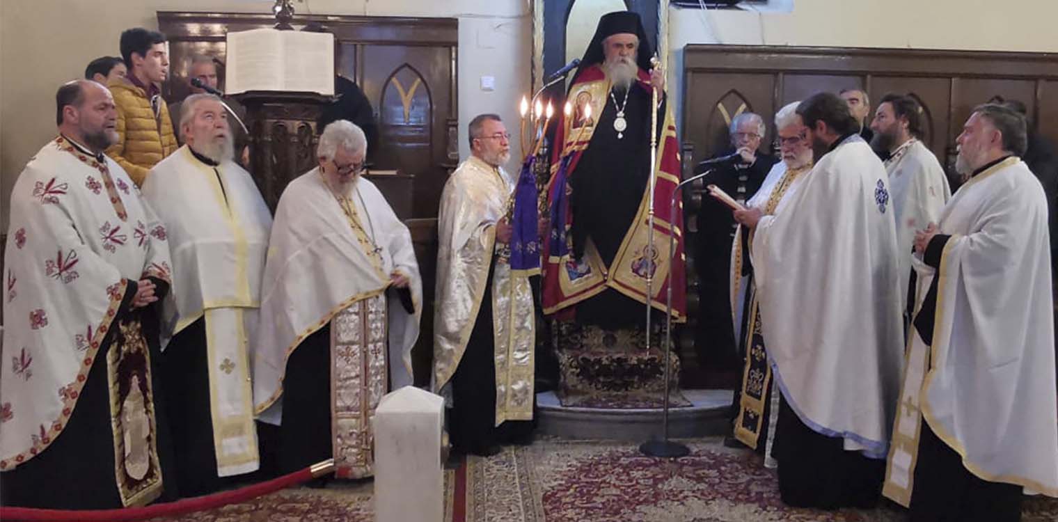 Ο Β΄ Κατανυκτικός Εσπερινός στον Ι. Ν. Αγ. Κυριακής Πύργου και η μεταφορά του Αγίου Χαραλάμπους στο Ναϋδριό του