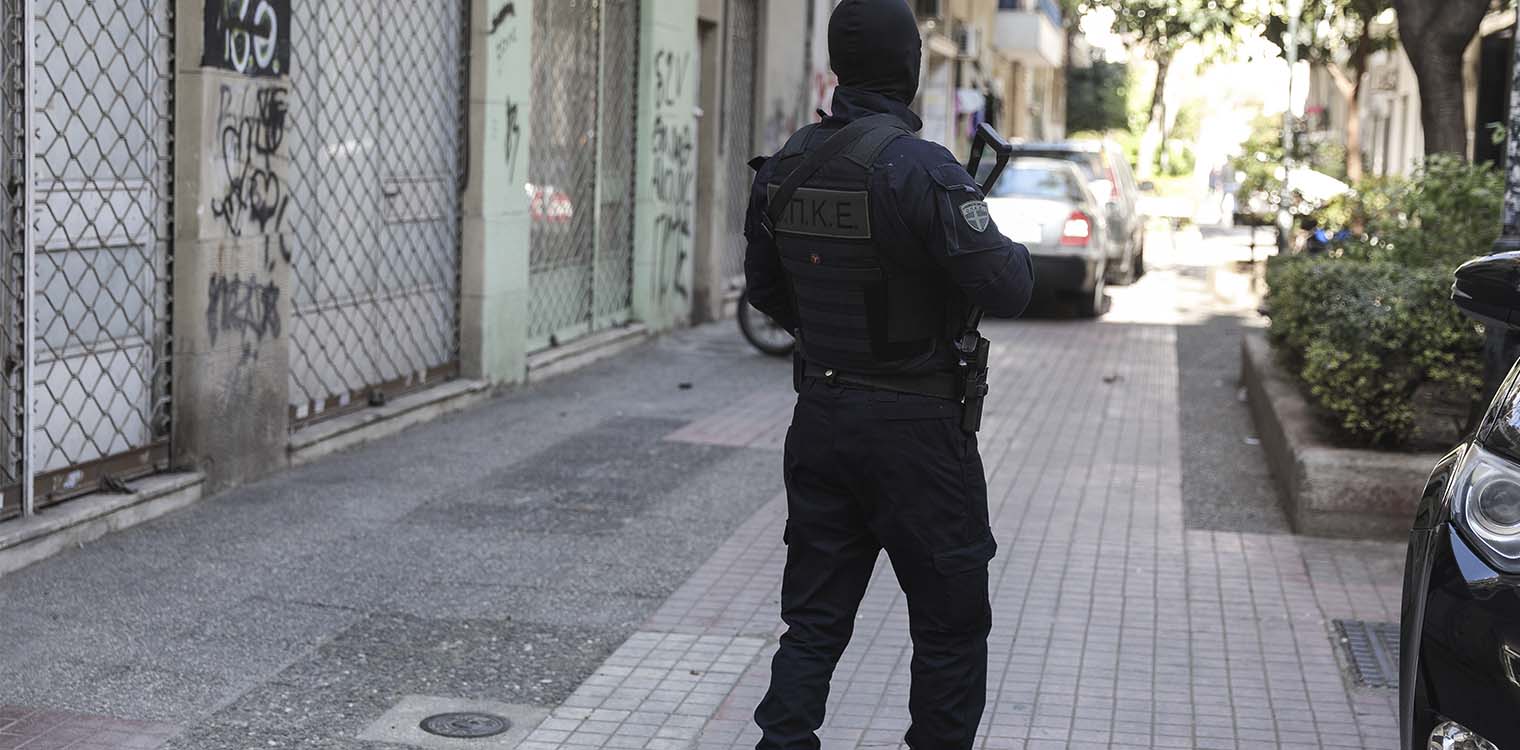 Συνελήφθη ο Ιρανός «αναρχικός πρόσφυγας» που ζητούσε να οπλιστούν οι μετανάστες στον Έβρο