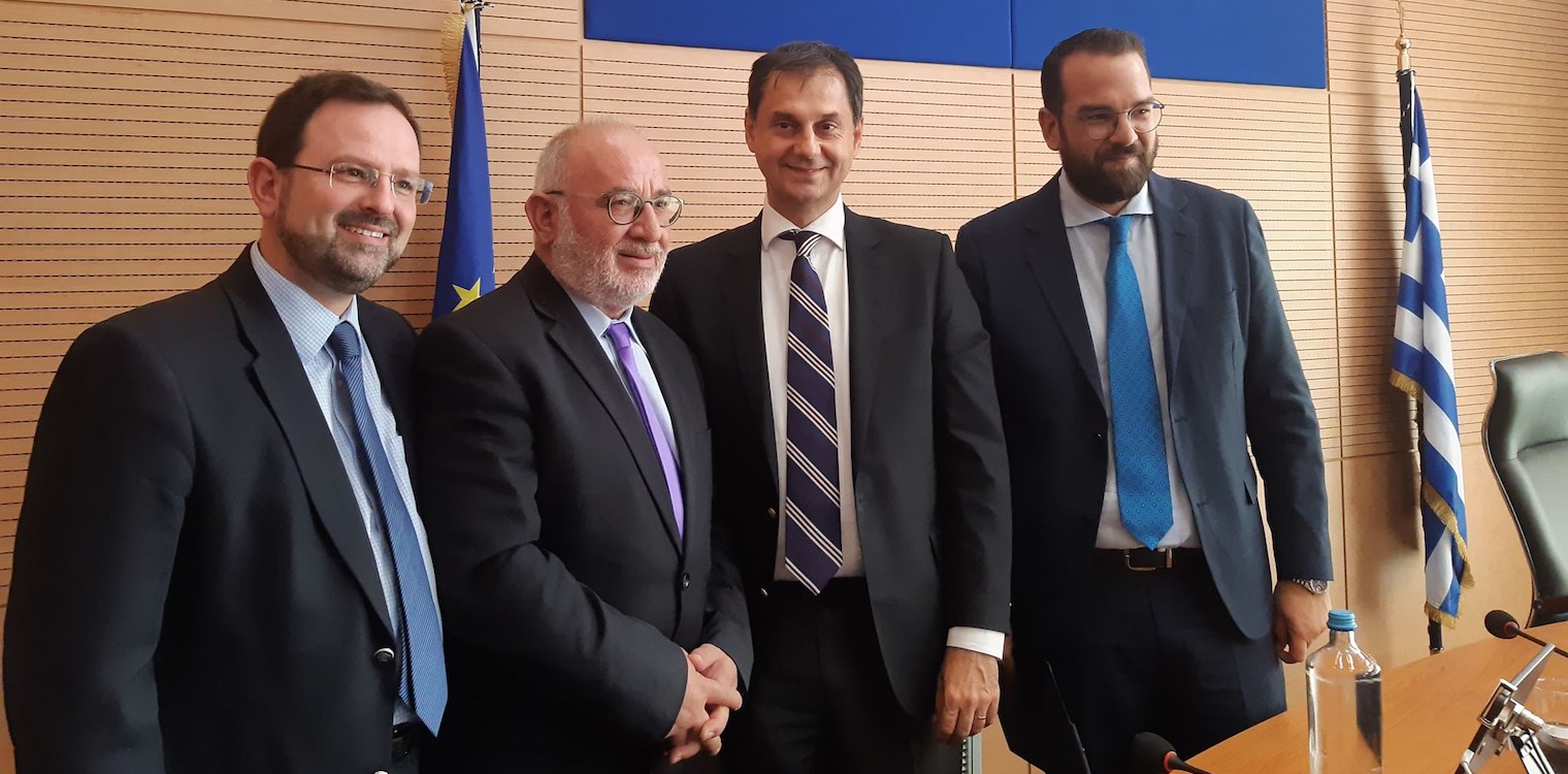 Κοροβέσης: Προσπάθεια ανάκτησης του «χαμένου εδάφους» στις διεθνείς αγορές