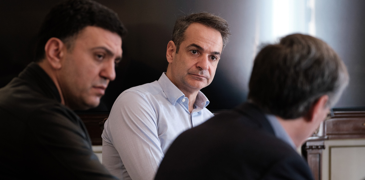 Κορωνοϊός: Κλείνουν τα σύνορα με Αλβανία και Σκόπια - Διακόπτονται τα πλοία προς Ιταλία