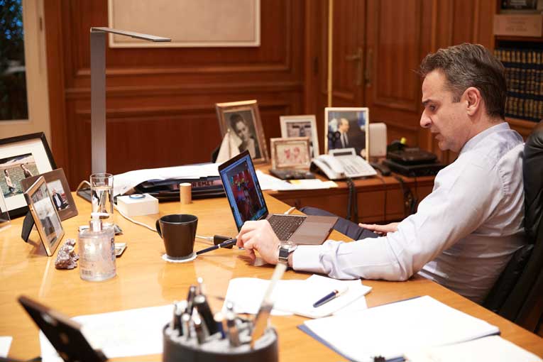 tsipras mitsotakiscamera