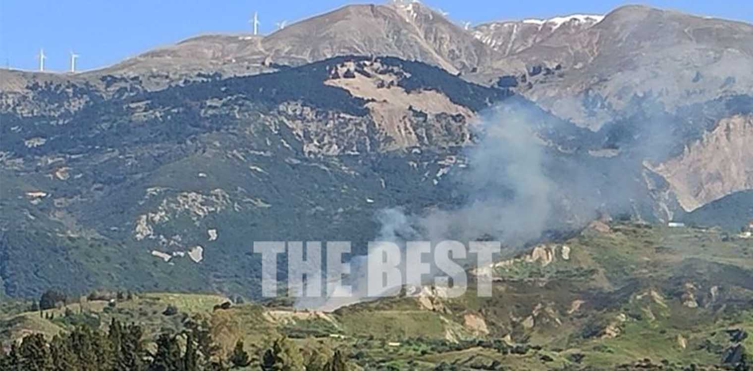 Φωτιά στη Βούντενη - Ισχυρές δυνάμεις της Πυροσβεστικής (photo-video)
