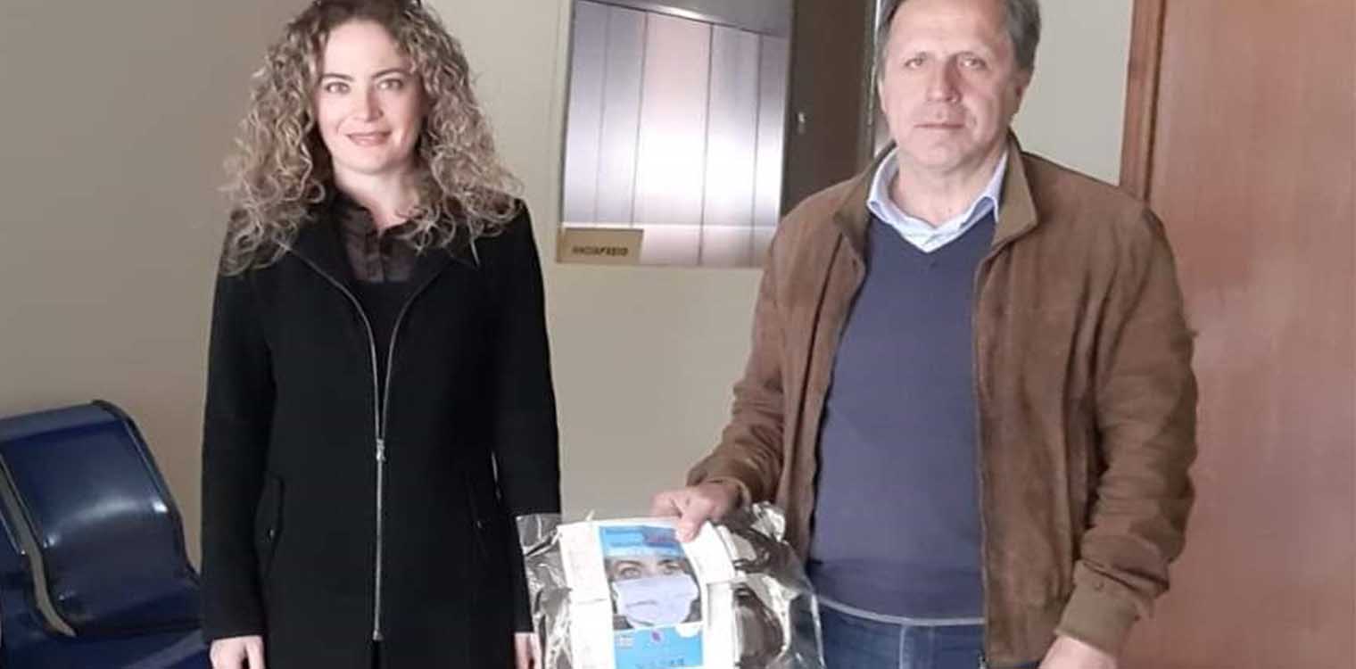 Δήμος Αρχ. Ολυμπίας: Μάσκες ατομικής προστασίας προσέφερε η Δ. Μπράτη