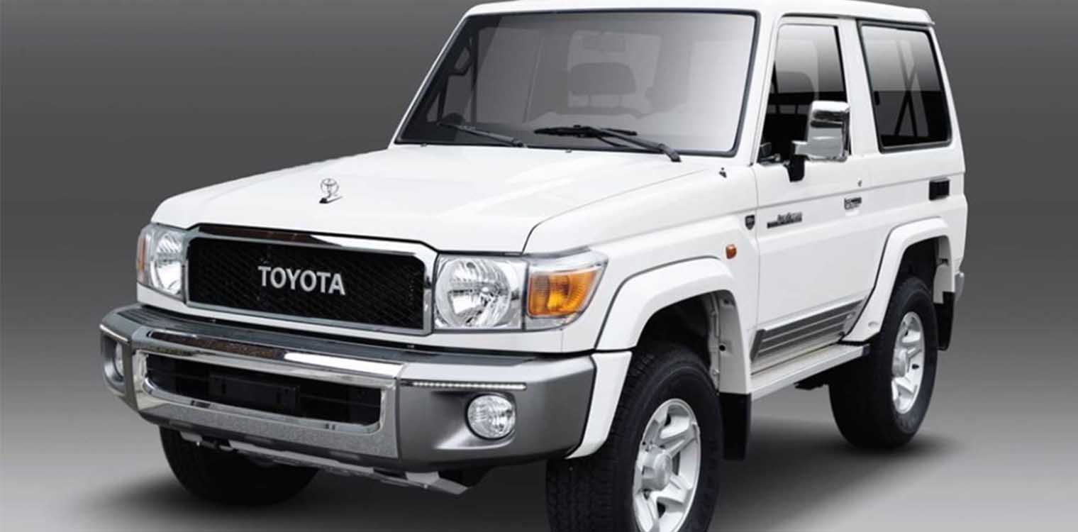 Τα Toyota Land Cruiser 70 και FJ Cruser πωλούνται ακόμα στα Εμιράτα