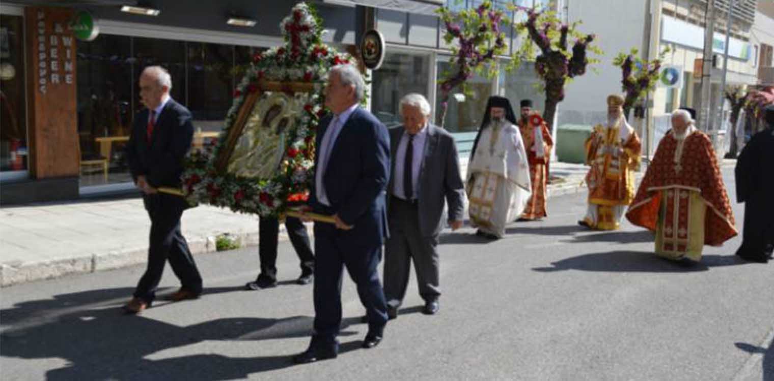 Αίγιο: Αφαιρέθηκαν πινακίδες στο αγροτικό που μετέφερε την εικόνα της Παναγίας Τρυπητής!