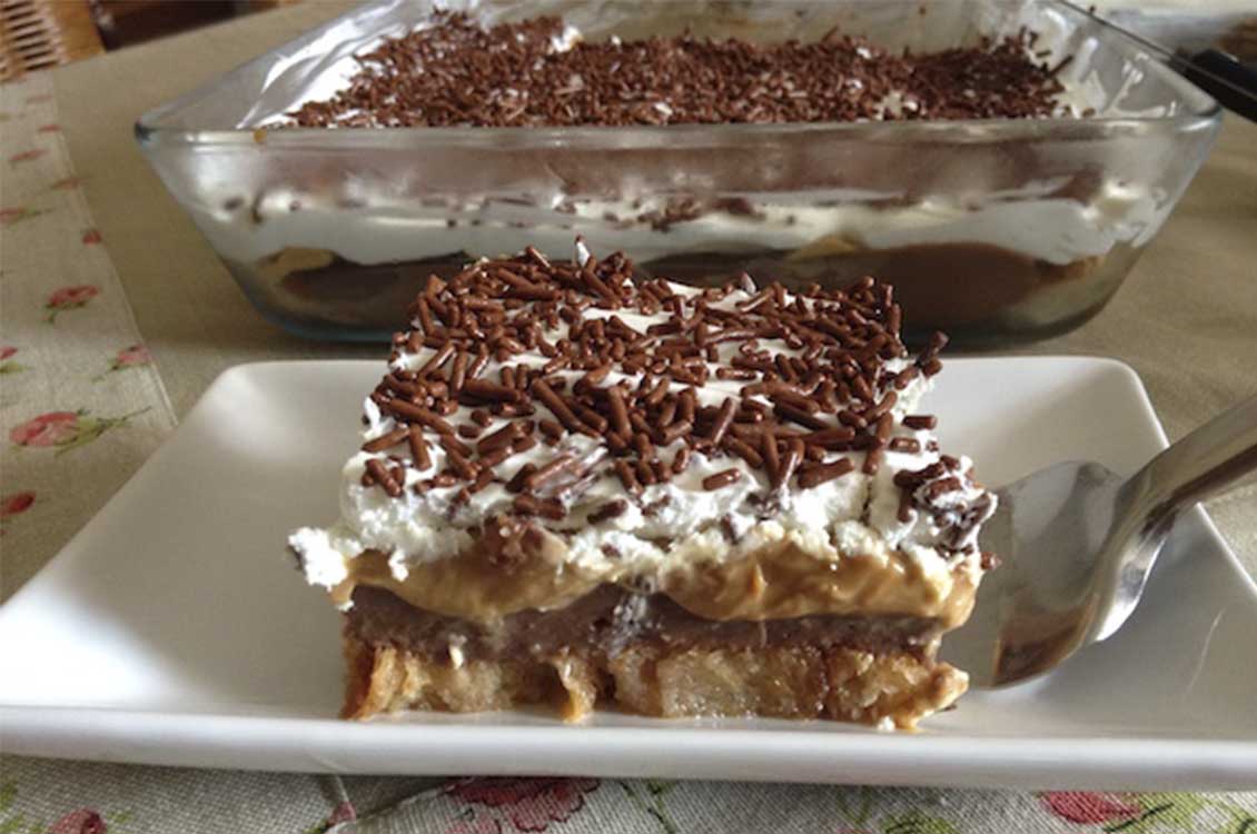 Γλυκό ψυγείου με φρυγανιές , σοκολάτα και dulce de leche