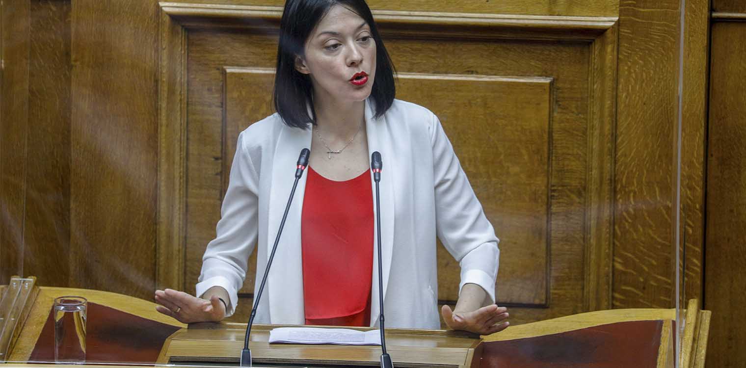 Νάντια Γιαννακοπούλου κατά Νίκης Κεραμέως: Θα γίνει χαμός, θα τη σκίσω (video)