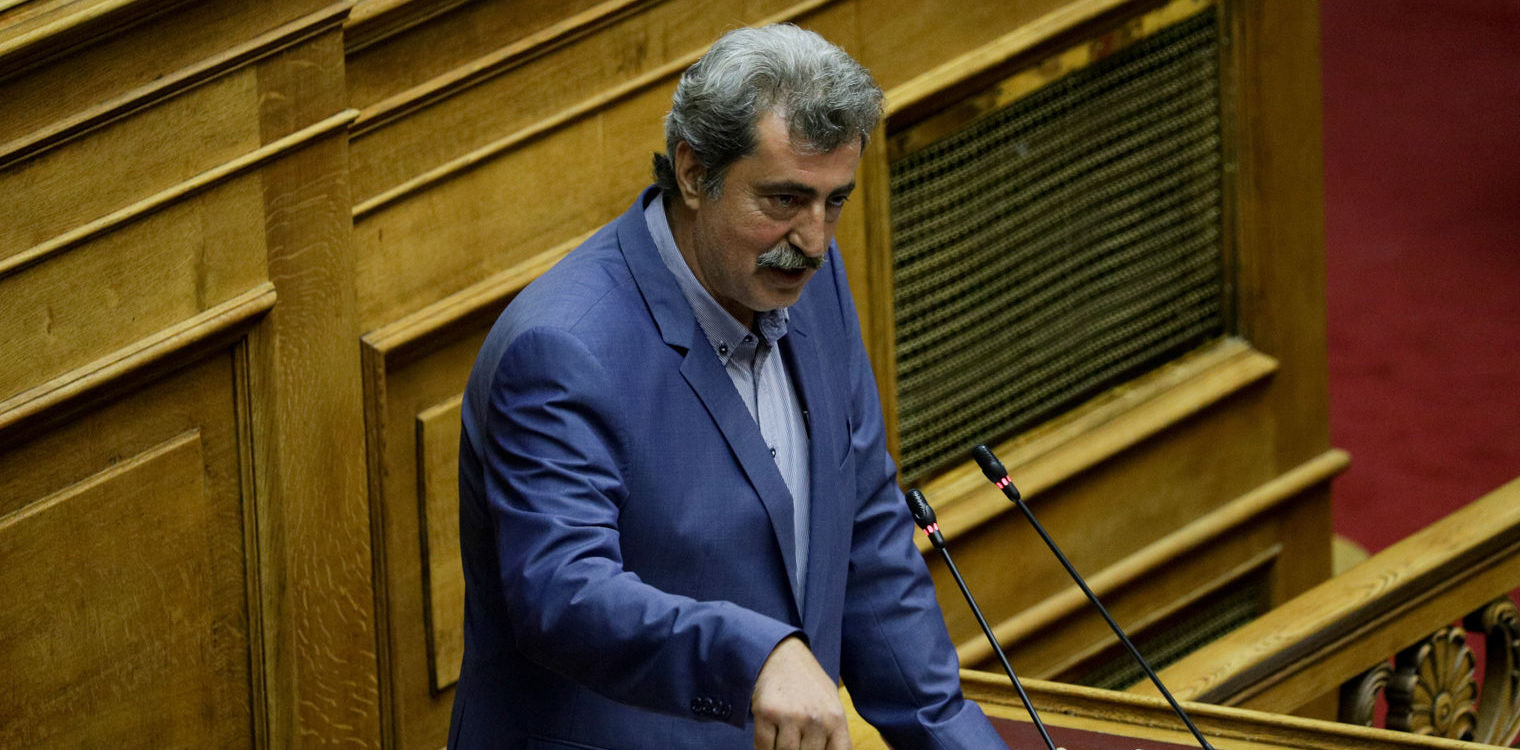 Επεισόδιο με σπρωξίματα κατά την κατάθεση Πολάκη στην Προανακριτική