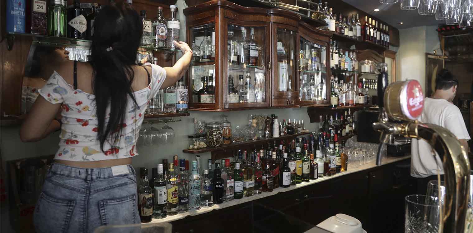 Πυρετός προετοιμασιών για το άνοιγμα της εστίασης - Όλα όσα αλλάζουν από Δευτέρα