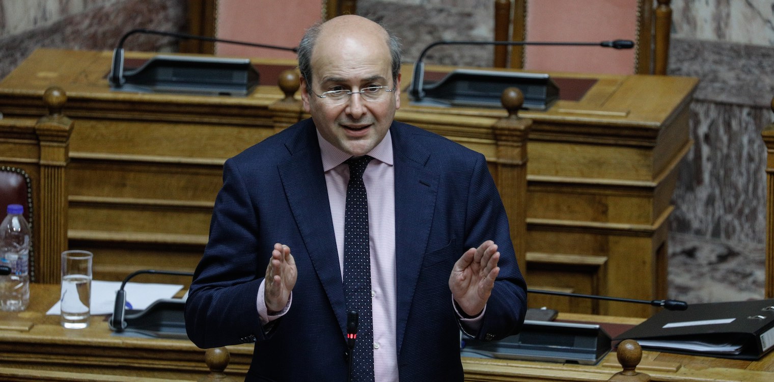 Χατζηδάκης: Η τιμή των ηλεκτροκίνητων οχημάτων μειώνεται κατά περίπου 25% με τις παρεμβάσεις της πολιτείας