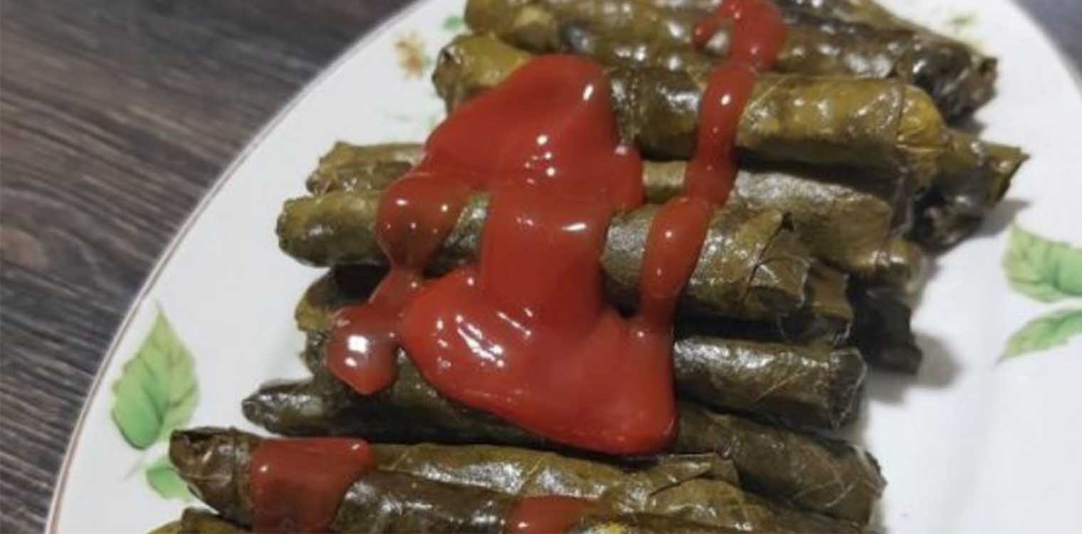 Viral ανάρτηση Τούρκου διπλωμάτη: Τούρκοι και Ελληνες ενωθείτε, όχι κέτσαπ στα ντολμαδάκια!