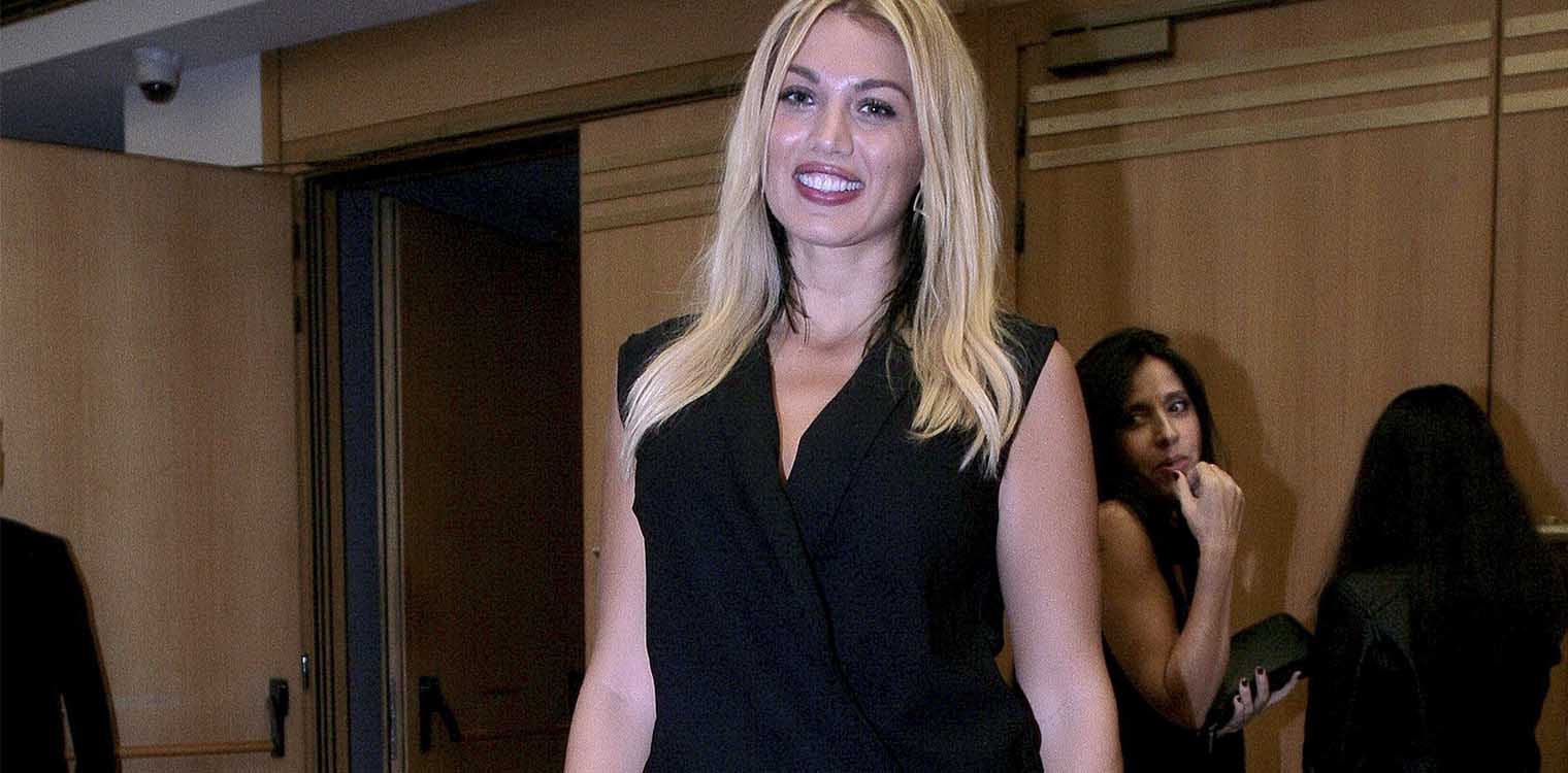 Κωνσταντίνα Σπυροπούλου: Νιώθει σέξι… με όλη την Αθήνα στα πόδια της