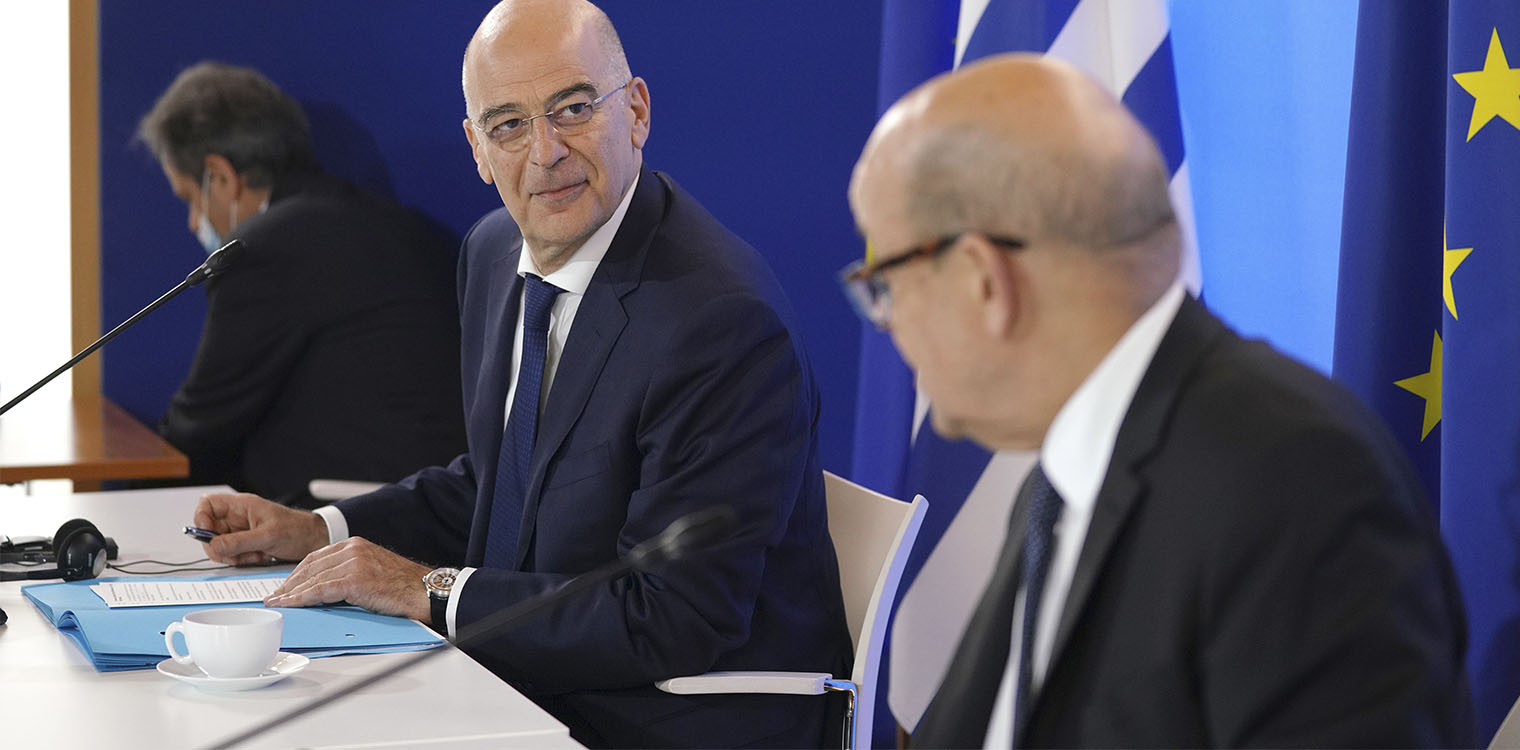 Δένδιας από Γαλλία: Η κλιμάκωση της τουρκικής παραβατικότητας δεν προσβάλλει μόνο την Ελλάδα αλλά και την ΕΕ