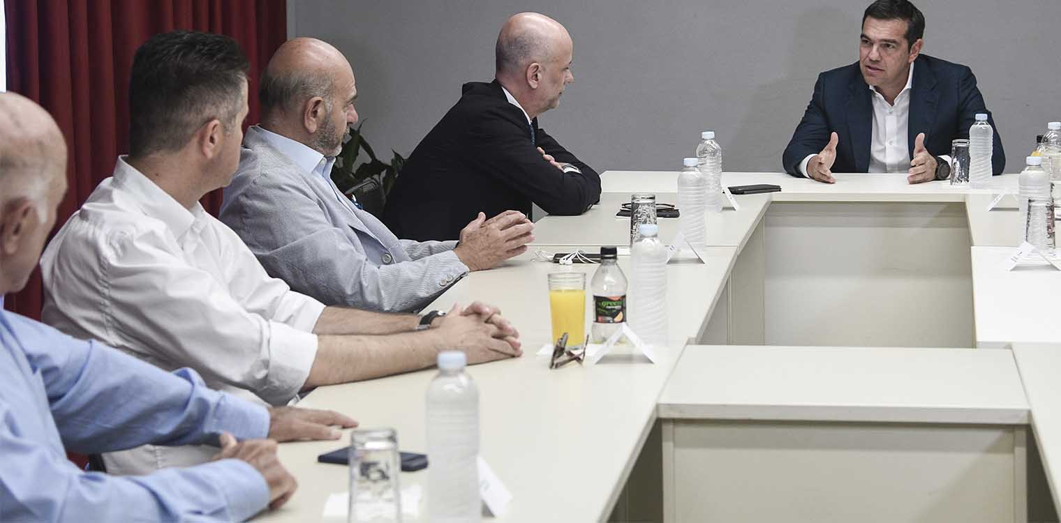 Τσίπρας: Προχειρότητα, ανευθυνότητα, παλινωδίες της κυβέρνησης στην επανεκκίνηση του τουρισμού (video)