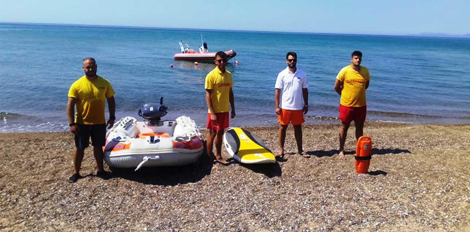 Δήμος Πηνειού: Εγκαταστάθηκαν ναυαγοσώστες στις Θίνες Βαρθολομιού - Μέριμνα για όλες τις παραλίες