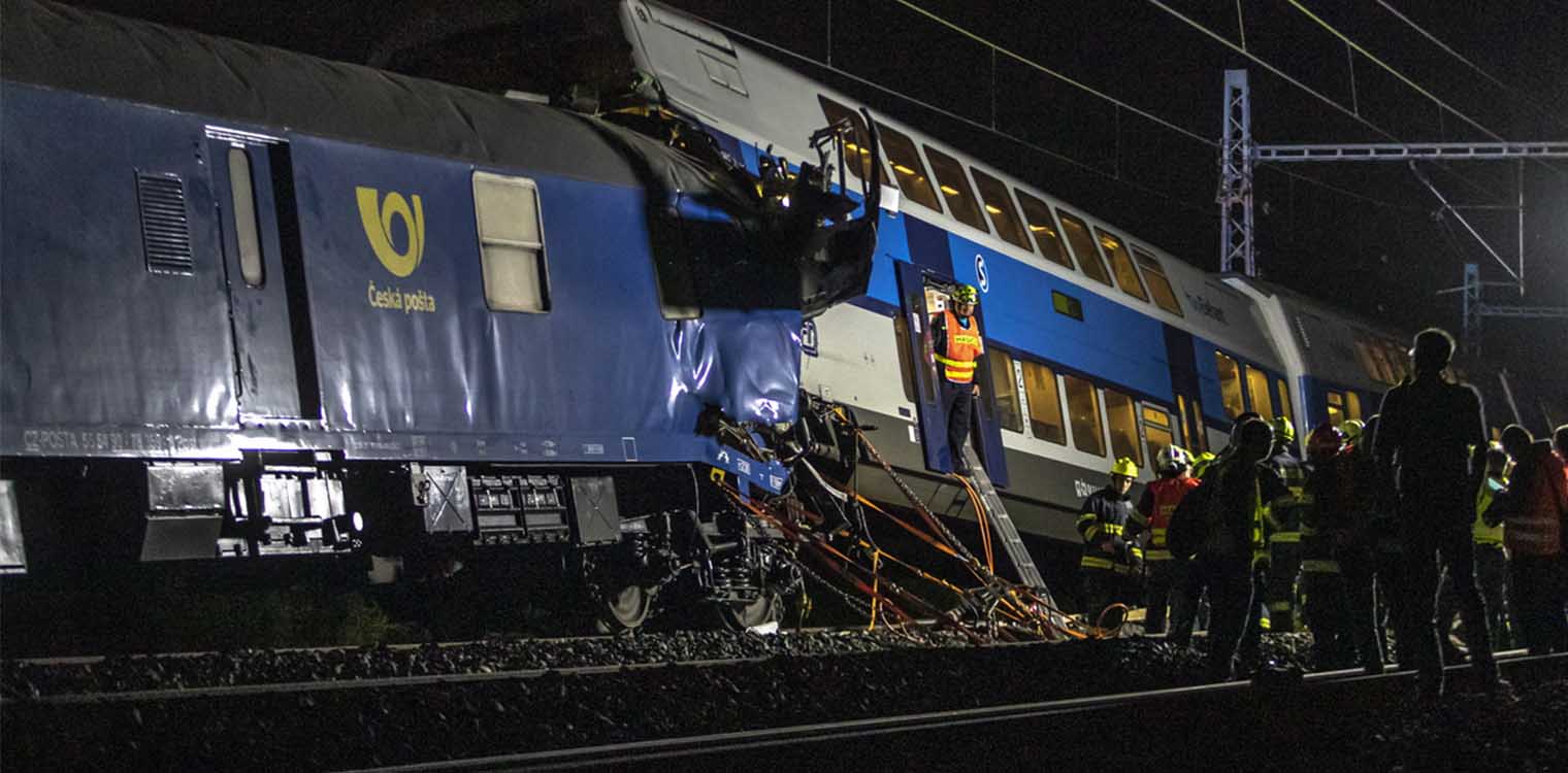Τσεχία: Δεκάδες τραυματίες σε σύγκρουση τρένων