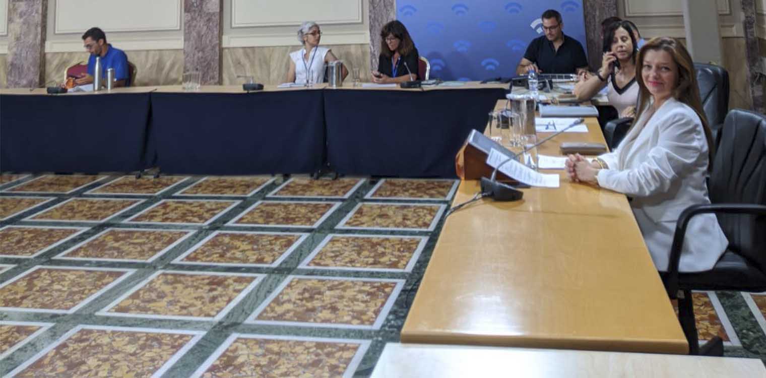 Η Αυγερινοπούλου για την περίθαλψη άγριων ζώων και πτηνών στην Επιτροπή Περιβάλλοντος