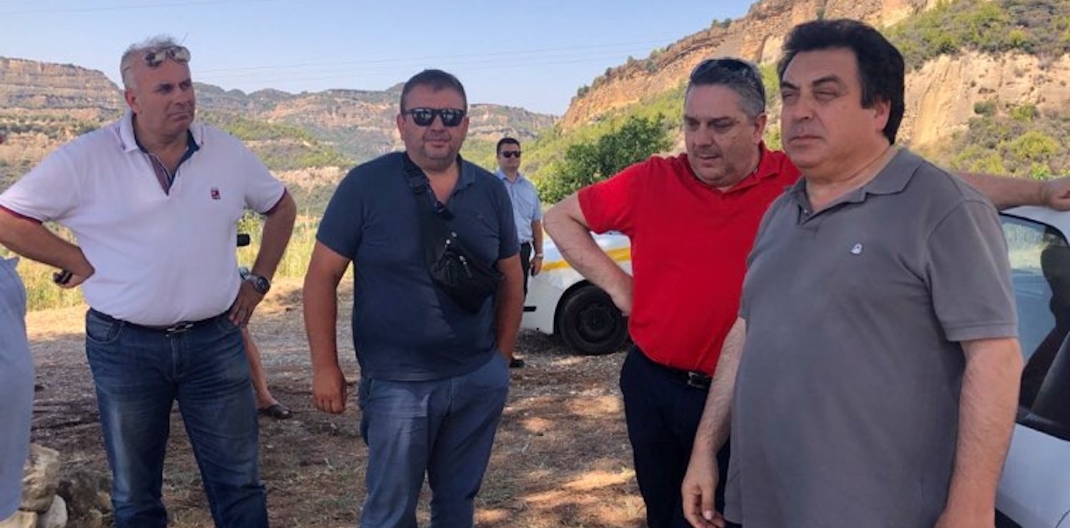 Ο δήμαρχος Πύργου στο μέτωπο της πυρκαγιάς
