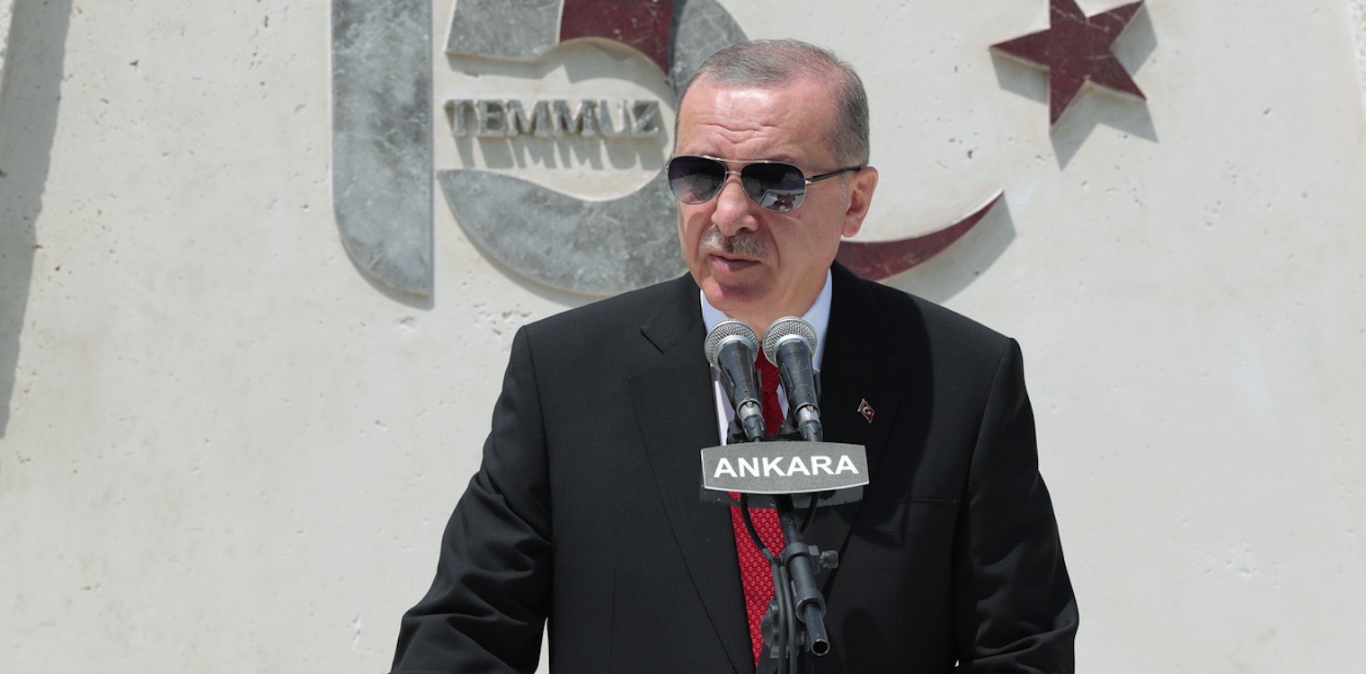 Ο Ερντογάν λέει πως η χώρα του ανακάλυψε στη Μαύρη Θάλασσα το μεγαλύτερο κοίτασμα φυσικού αερίου στην ιστορία της
