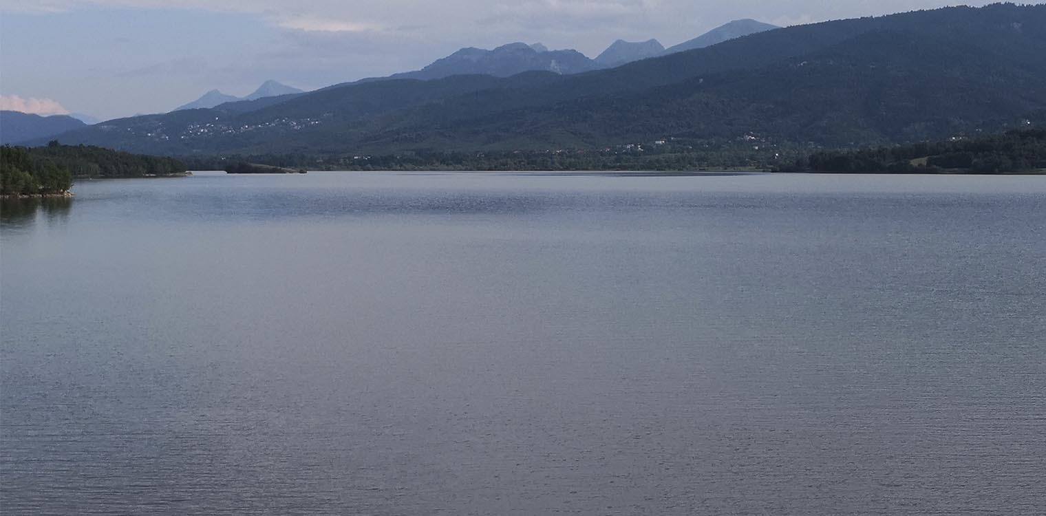 Λίμνη Πλαστήρα: Προωθείται η δημιουργία ναυταθλητικού κέντρου με σημείο αναφοράς το Λαμπερό