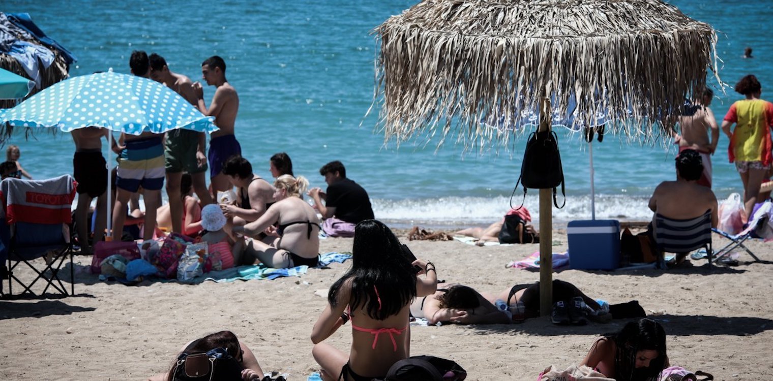 Εκκληση επιστημόνων για τον κορονοϊό: «Οι νέοι θα πρέπει να ανταποκριθούν με αίσθημα ευθύνης»
