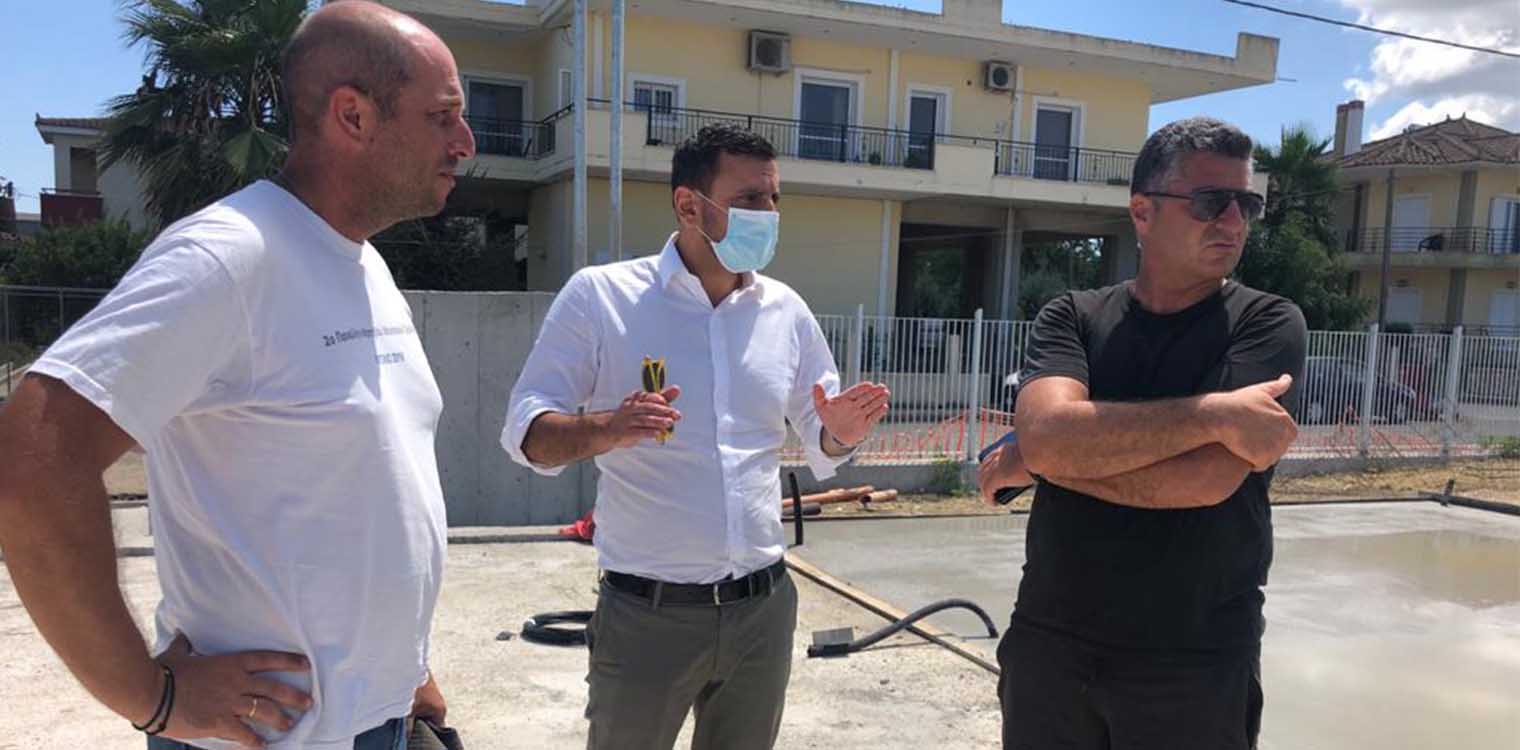 Επίσκεψη Νικολακόπουλου στο χώρο που θα γίνει η μετεγκατάσταση του Δημοτικού Σχολείου Ανδραβίδας