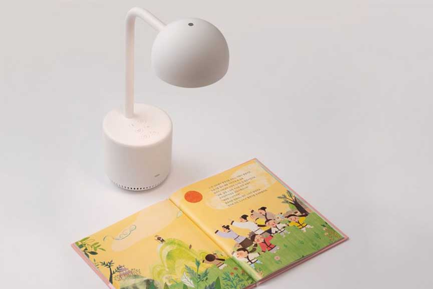 ape lampa Clova1