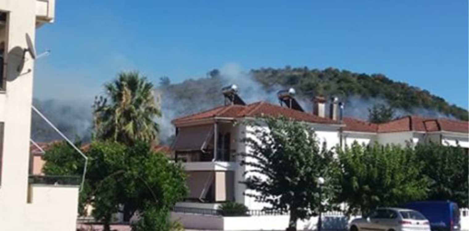 Πρέβεζα: Φωτιά κοντά στις εργατικές κατοικίες στο Θεσπρωτικό