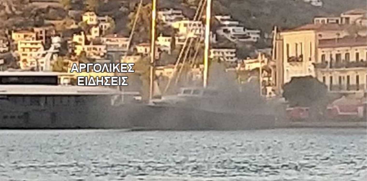 Φωτιά σε τουριστικό πλοίο αναψυχής στο λιμάνι του Πόρου - Δυο άτομα υπέστησαν εγκαύματα