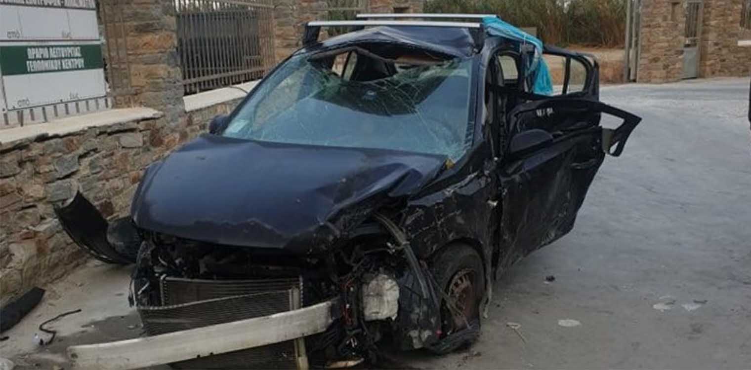 Οικογενειακή τραγωδία στη Νάξο: Νεκρή μητέρα, σοβαρά τραυματίες πατέρας και κόρη σε τροχαίο